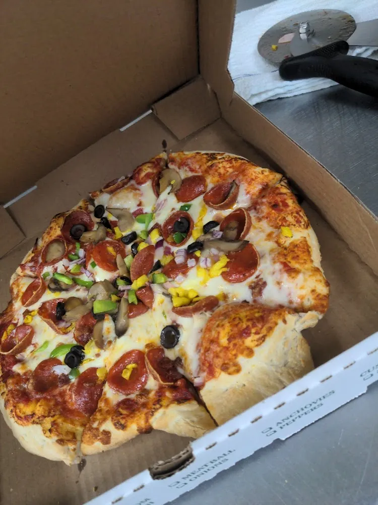 Deluxe Pizza